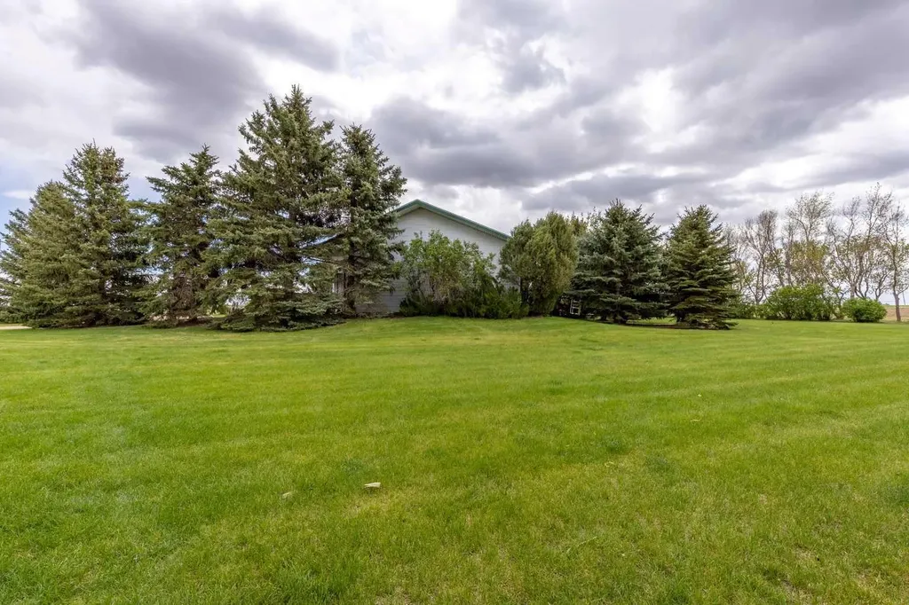 194043 Twp 120 Rural Lethbridge County AB T0K 2H0