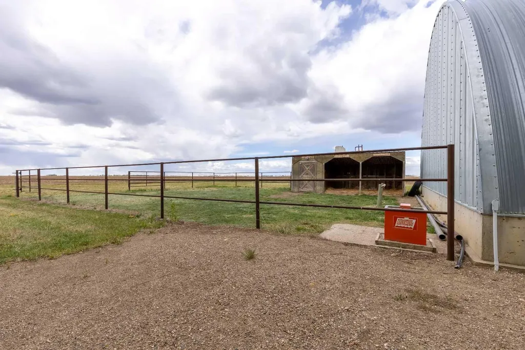 194043 Twp 120 Rural Lethbridge County AB T0K 2H0
