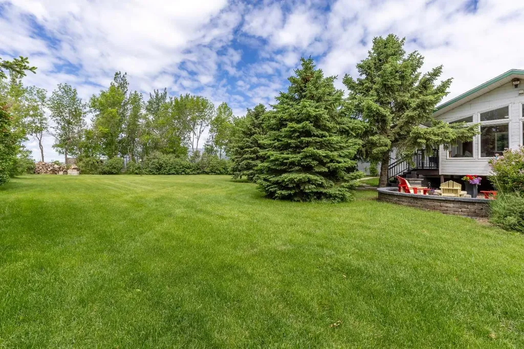 194043 Twp 120 Rural Lethbridge County AB T0K 2H0