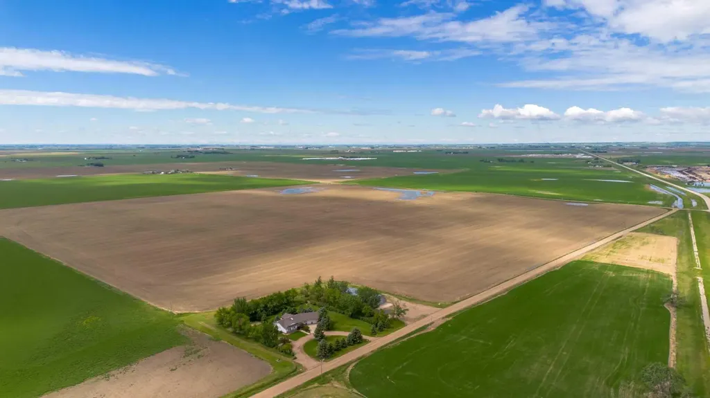 194043 Twp 120 Rural Lethbridge County AB T0K 2H0