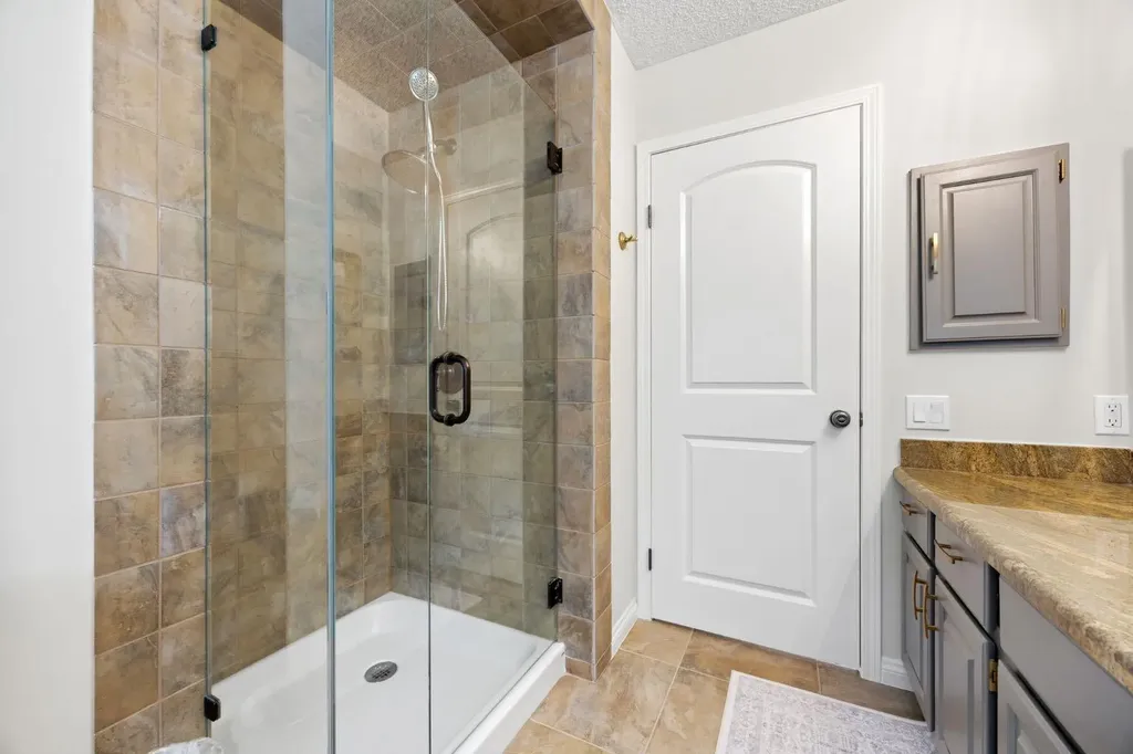 51 Woodridge Close SW Calgary AB T2W 5M2
