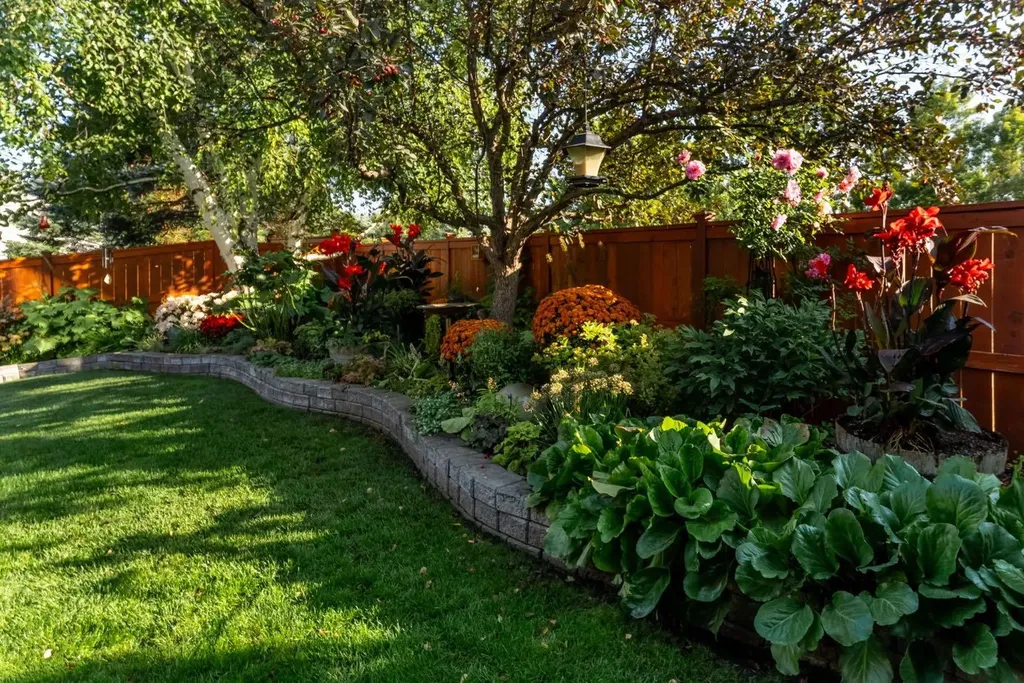 51 Woodridge Close SW Calgary AB T2W 5M2