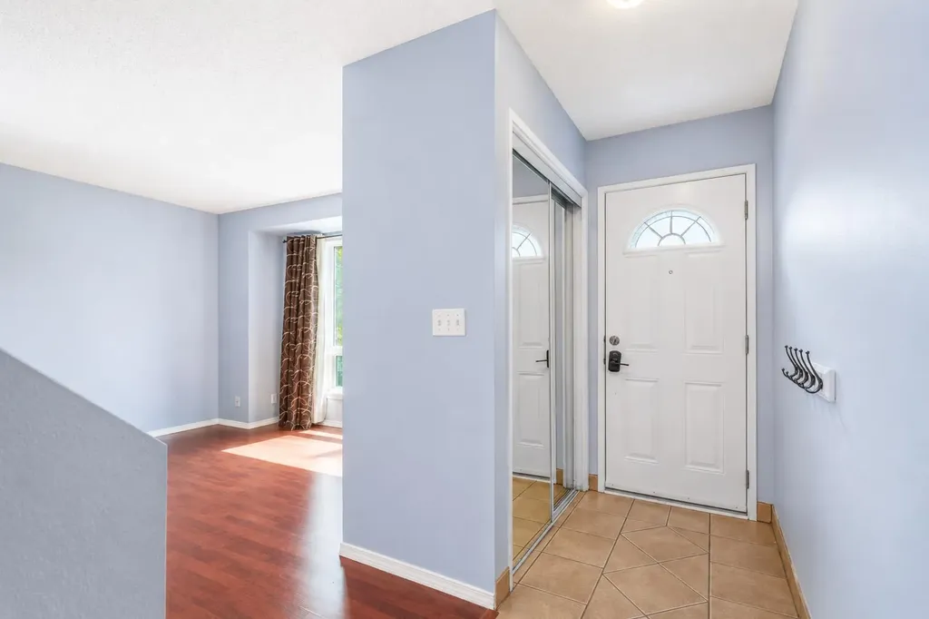 123 Queensland Drive SE Calgary AB T2J 5J4