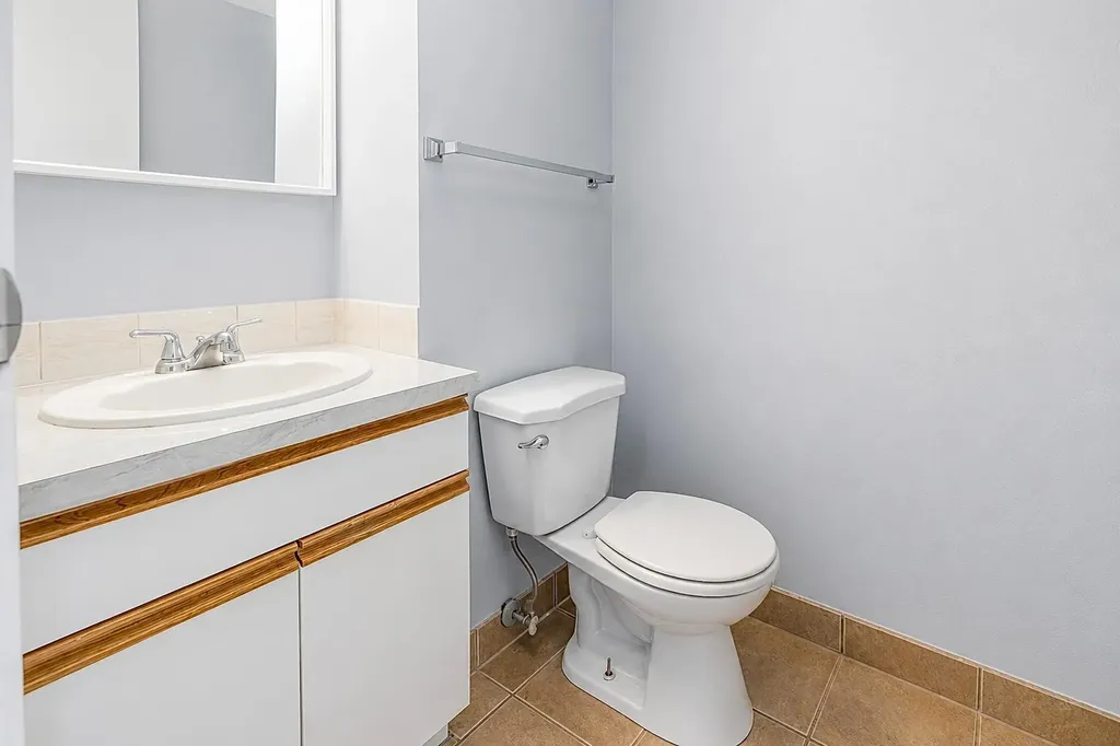 123 Queensland Drive SE Calgary AB T2J 5J4