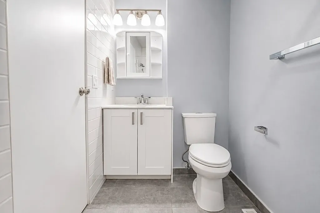 123 Queensland Drive SE Calgary AB T2J 5J4