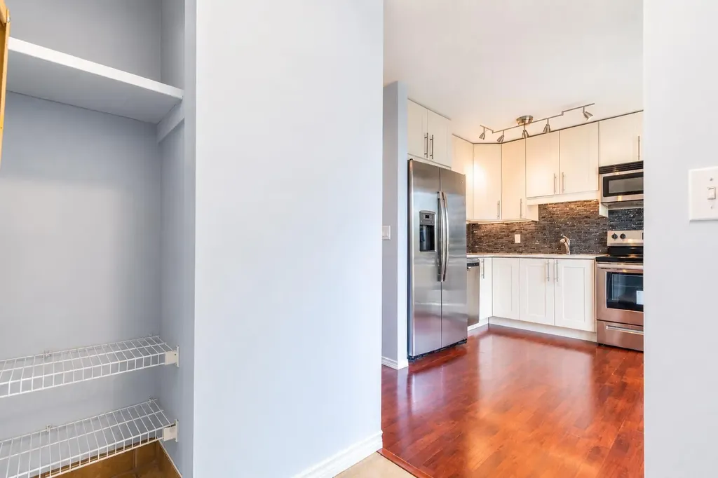123 Queensland Drive SE Calgary AB T2J 5J4