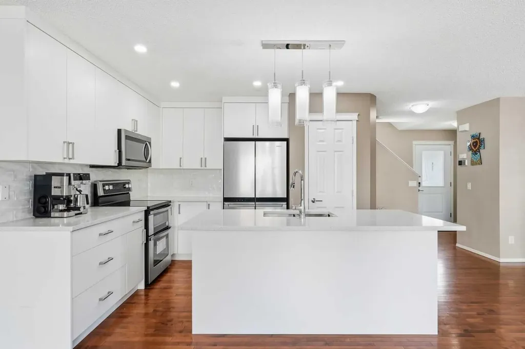 78 Everglen Way SW Calgary AB T2Y 5G3