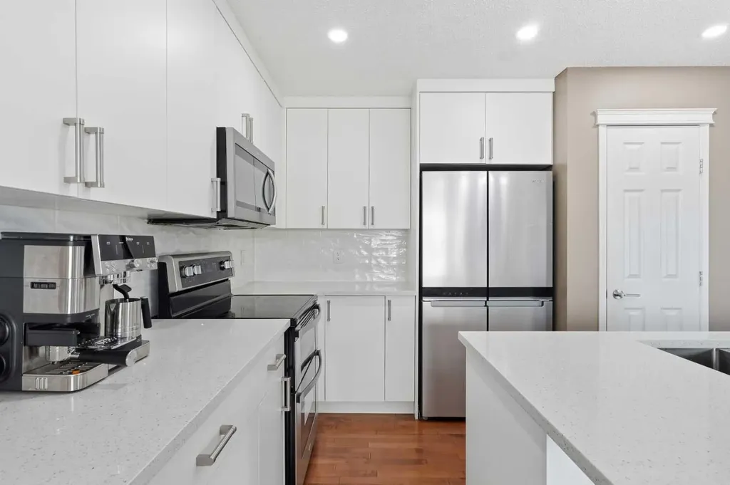 78 Everglen Way SW Calgary AB T2Y 5G3