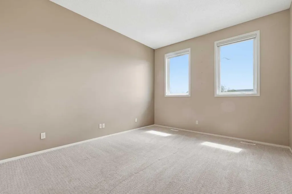 78 Everglen Way SW Calgary AB T2Y 5G3