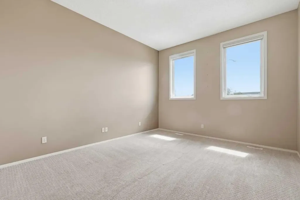 78 Everglen Way SW Calgary AB T2Y 5G3