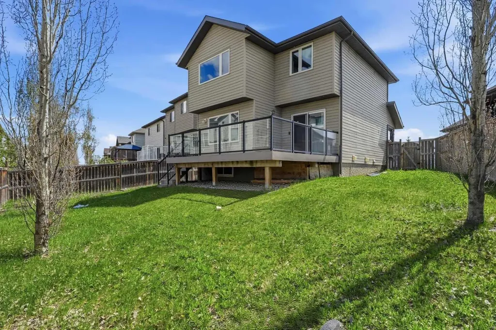 78 Everglen Way SW Calgary AB T2Y 5G3