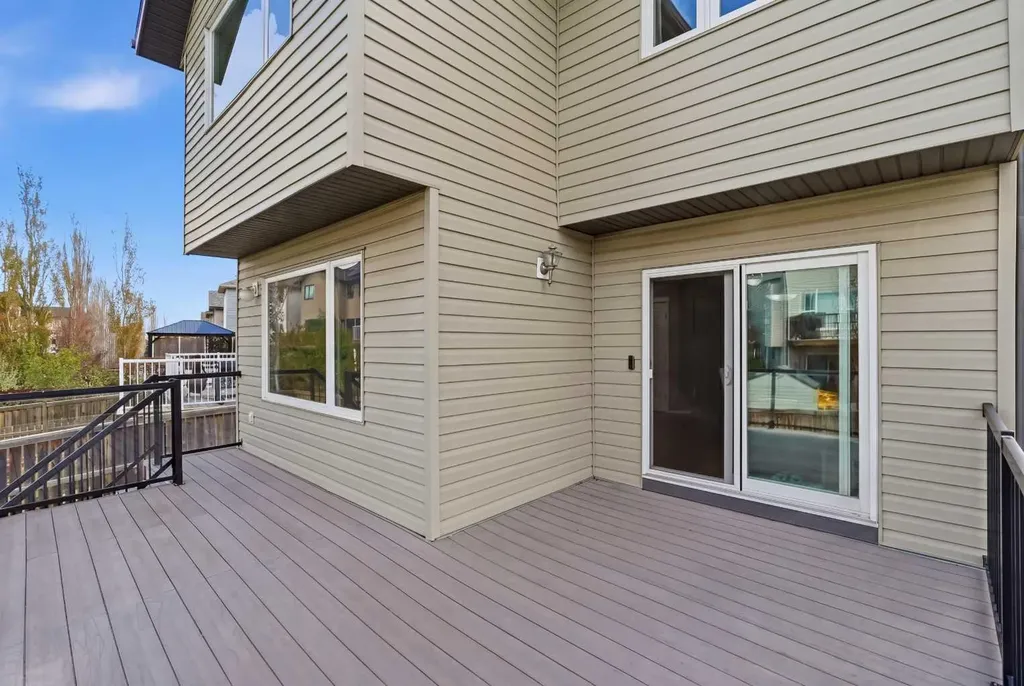 78 Everglen Way SW Calgary AB T2Y 5G3