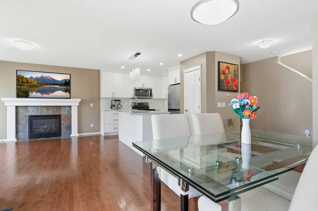 78 Everglen Way SW Calgary AB T2Y 5G3