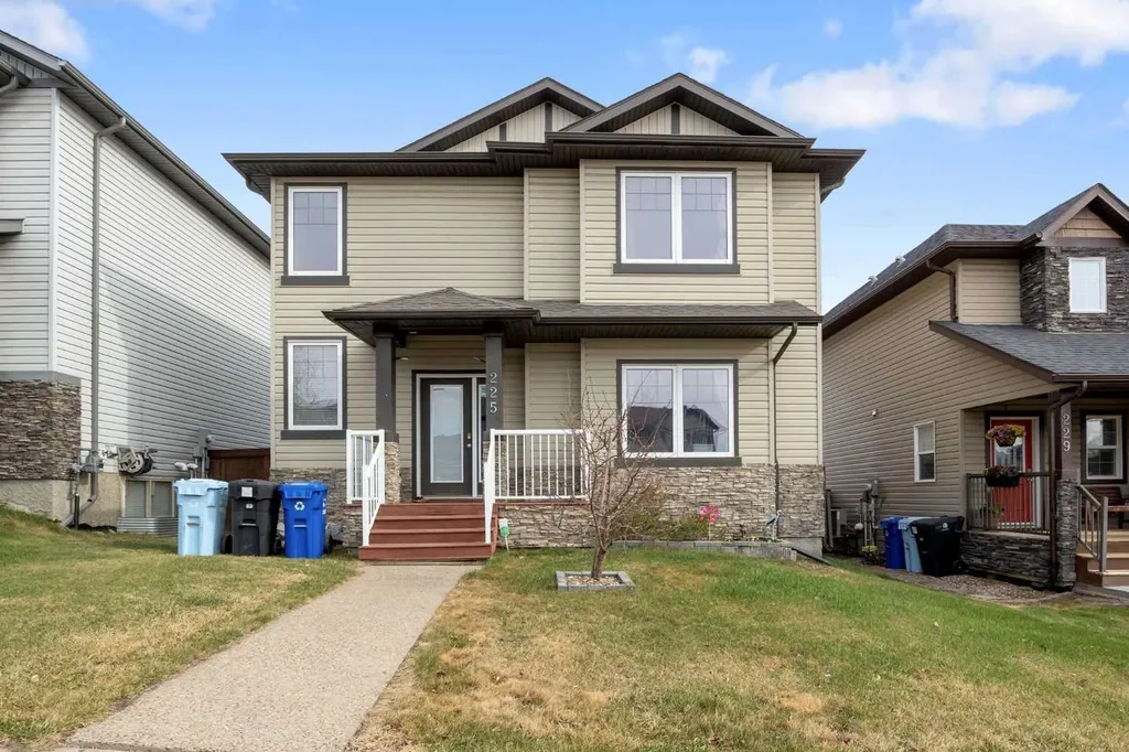 225 Sparrow Hawk Drive Fort Mcmurray AB T9K 0P7