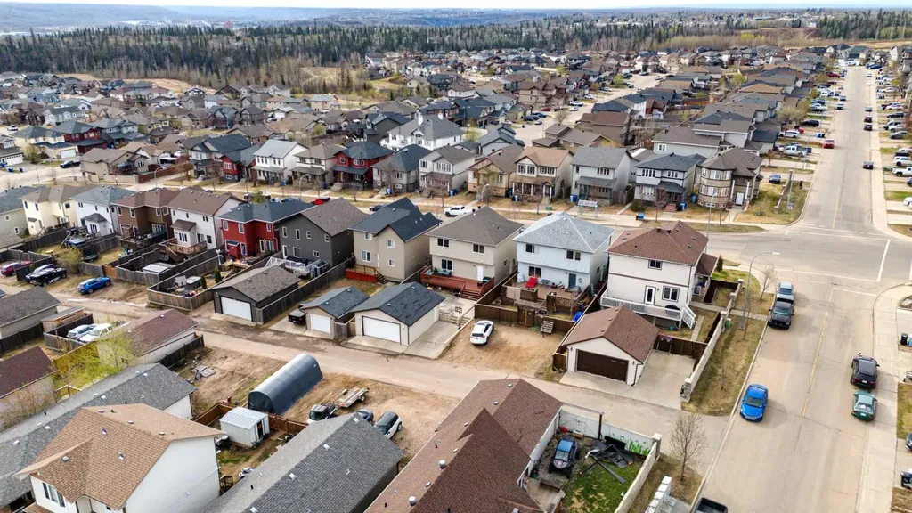 225 Sparrow Hawk Drive Fort Mcmurray AB T9K 0P7