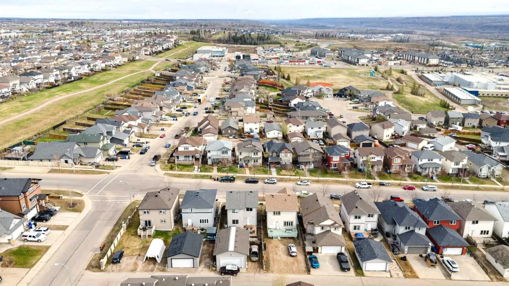 225 Sparrow Hawk Drive Fort Mcmurray AB T9K 0P7