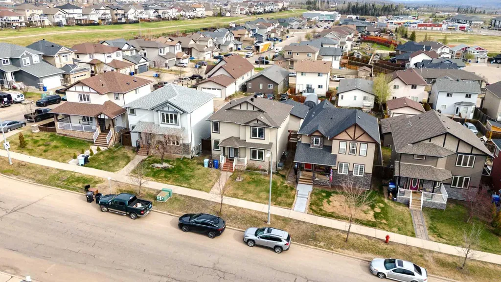 225 Sparrow Hawk Drive Fort Mcmurray AB T9K 0P7