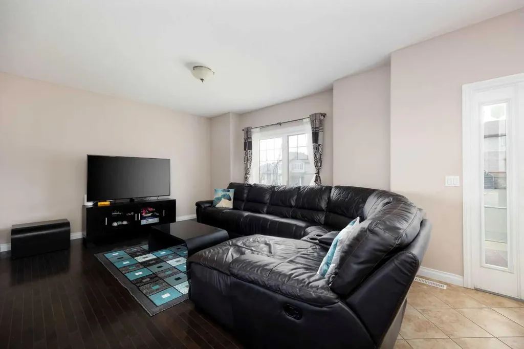 225 Sparrow Hawk Drive Fort Mcmurray AB T9K 0P7