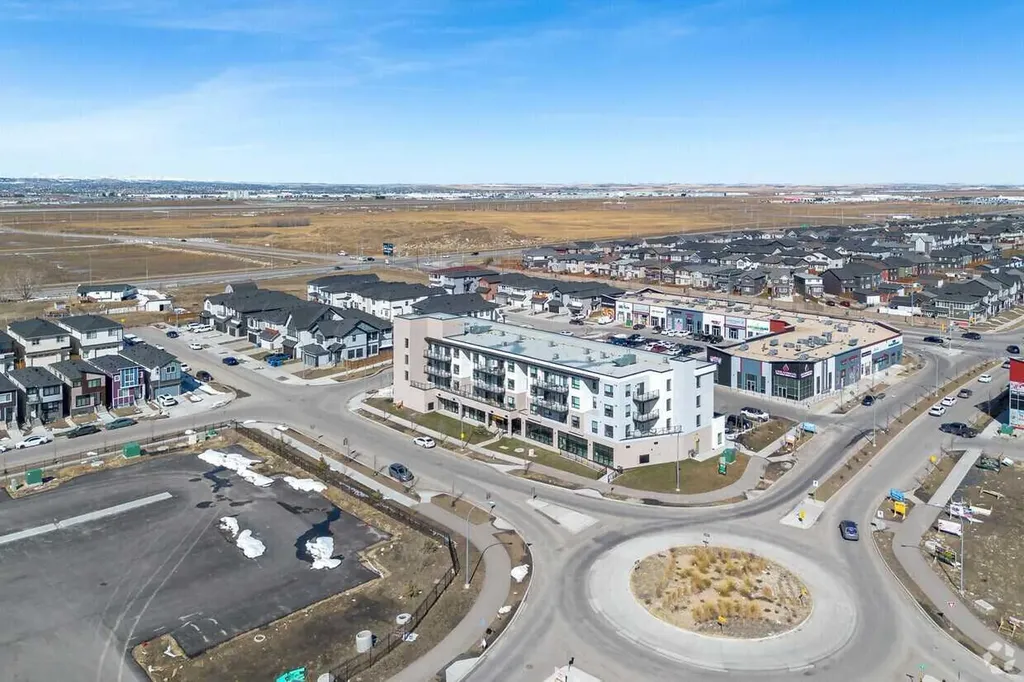 70 Saddlepeace Manor NE Calgary AB T3J 2H9