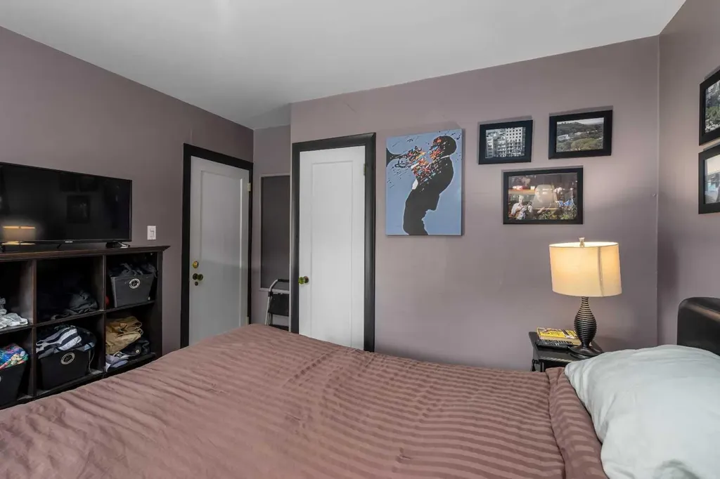 3035 4 Street SW Calgary AB T2S 1X9
