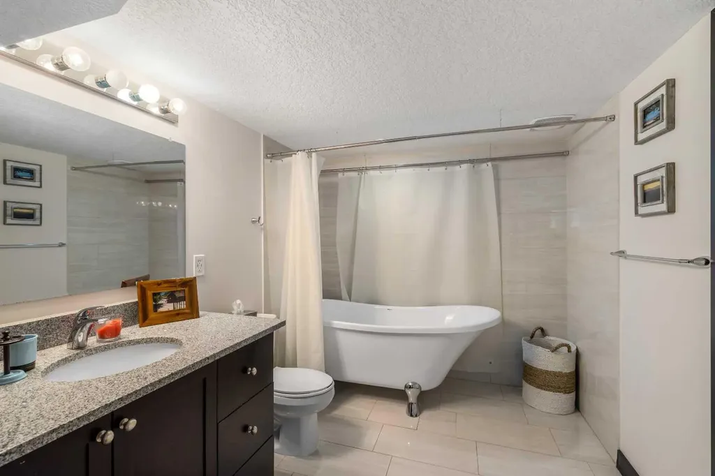 3035 4 Street SW Calgary AB T2S 1X9