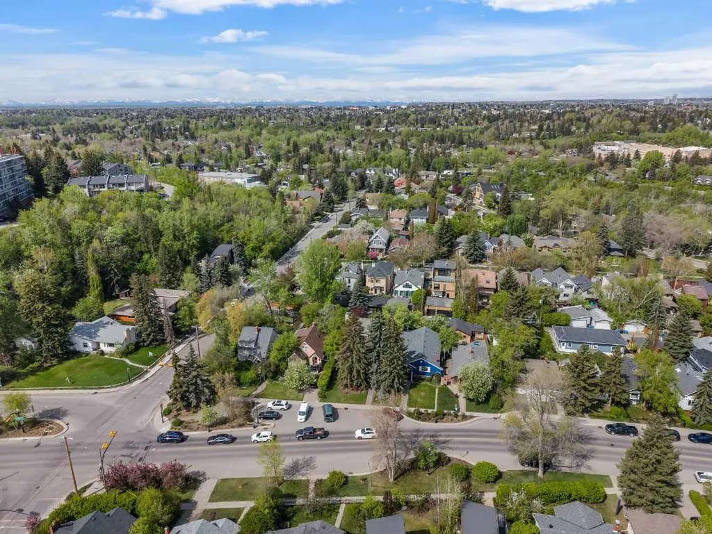 3035 4 Street SW Calgary AB T2S 1X9