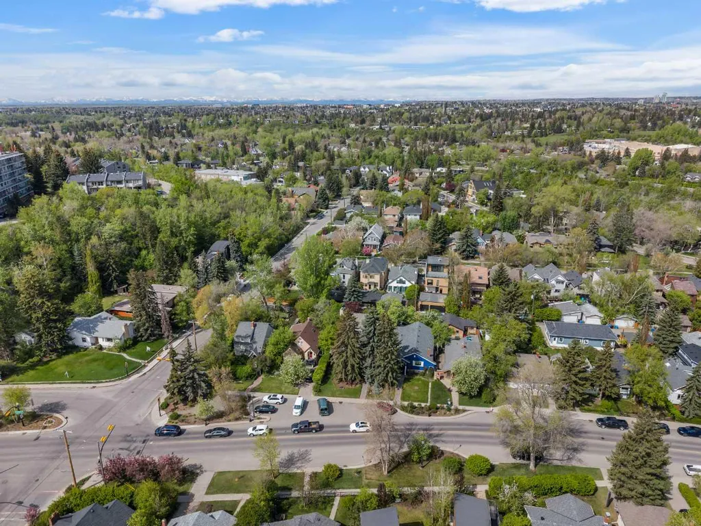 3035 4 Street SW Calgary AB T2S 1X9