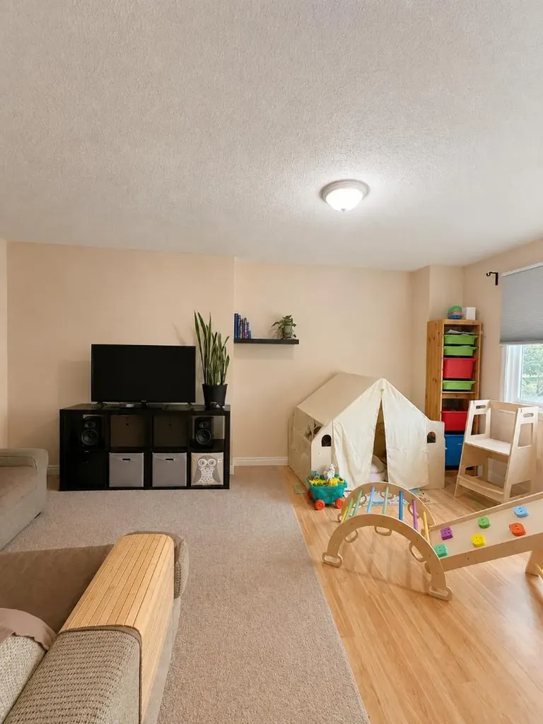 4936 Dalton Drive NW Calgary AB T3A 2E4