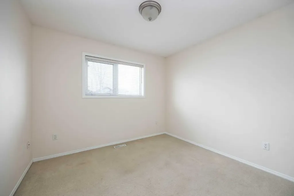 104 Potts Bay Fort Mcmurray AB T9K 2T6