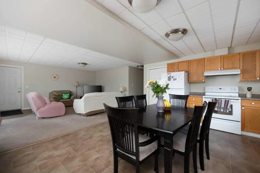 104 Potts Bay Fort Mcmurray AB T9K 2T6