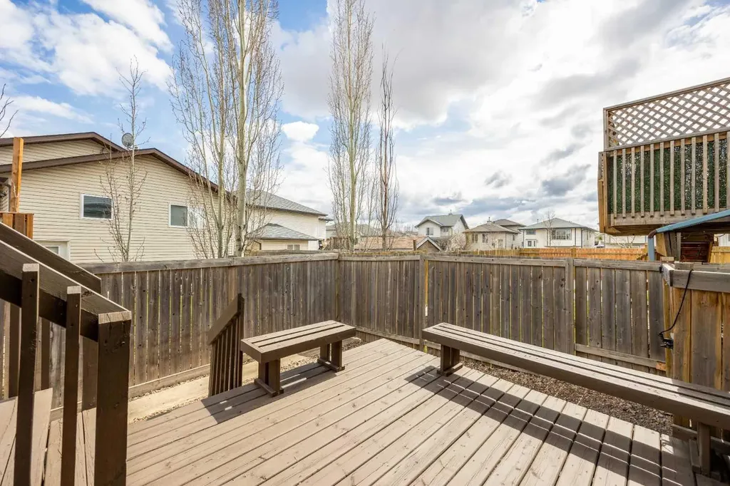 104 Potts Bay Fort Mcmurray AB T9K 2T6