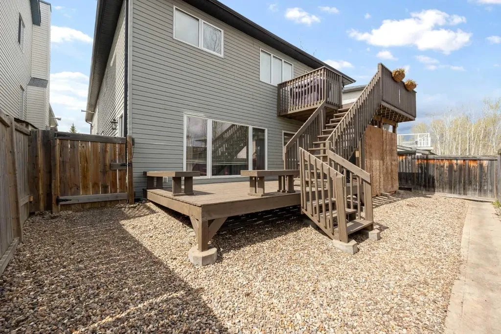 104 Potts Bay Fort Mcmurray AB T9K 2T6