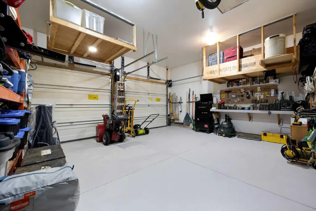 104 Potts Bay Fort Mcmurray AB T9K 2T6
