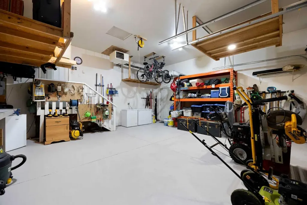 104 Potts Bay Fort Mcmurray AB T9K 2T6