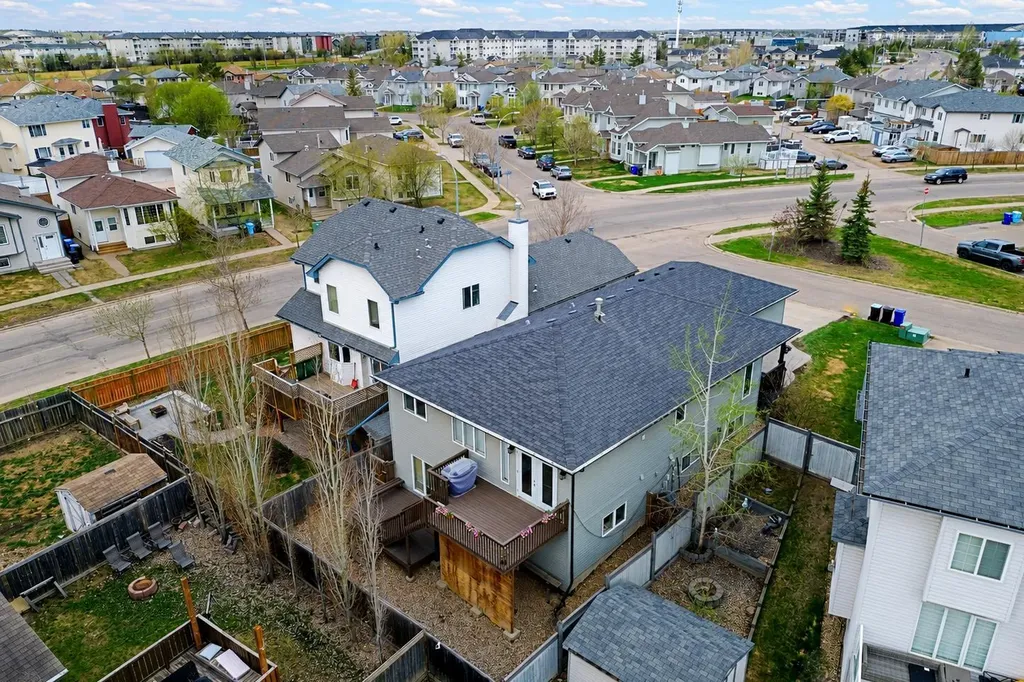 104 Potts Bay Fort Mcmurray AB T9K 2T6