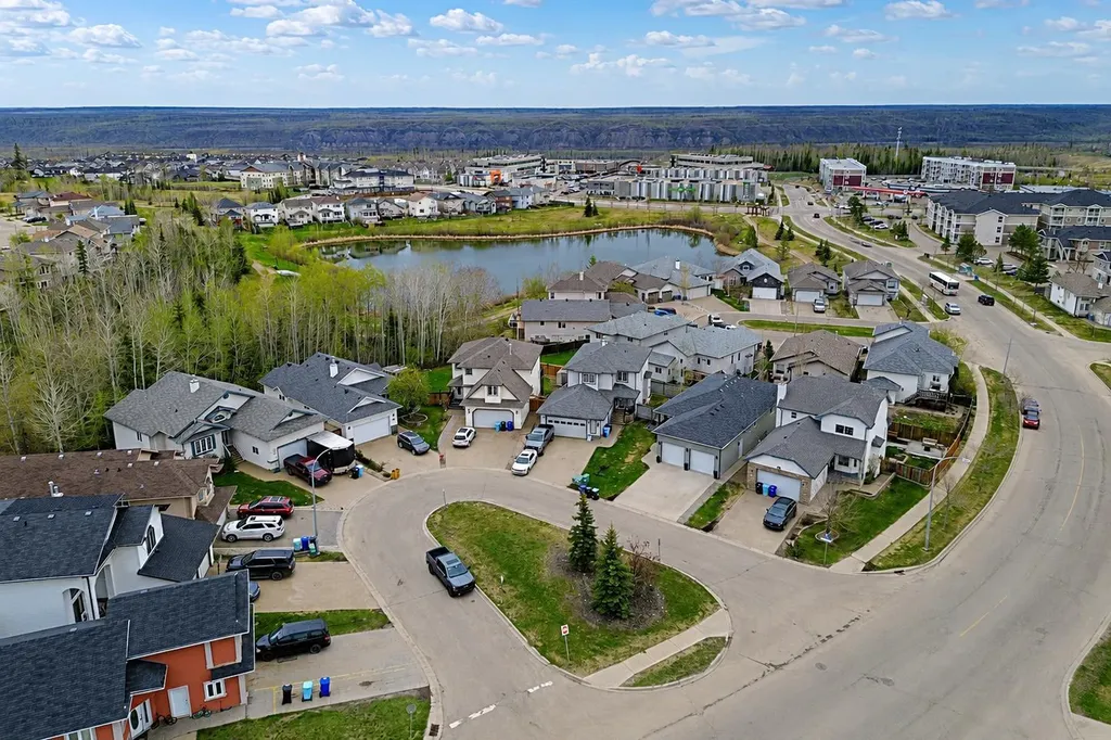 104 Potts Bay Fort Mcmurray AB T9K 2T6