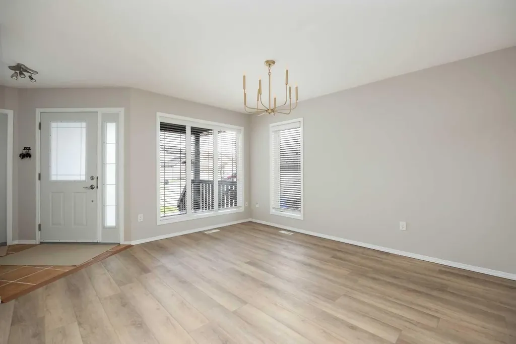 104 Potts Bay Fort Mcmurray AB T9K 2T6