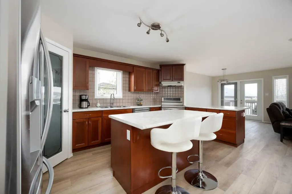 104 Potts Bay Fort Mcmurray AB T9K 2T6