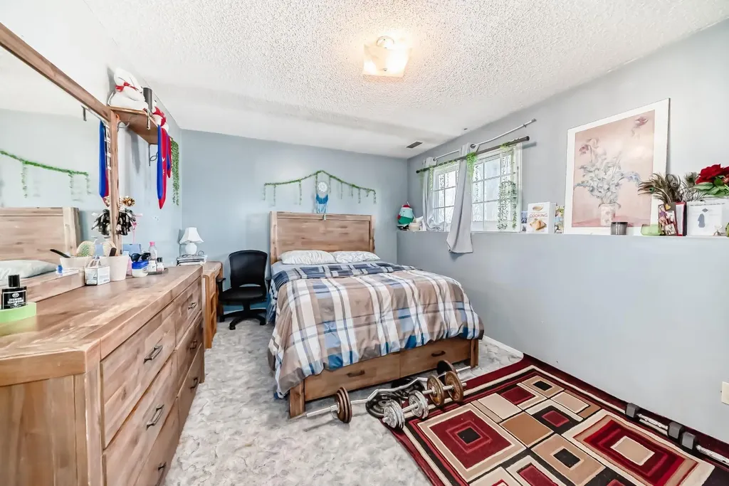 10 Fairbank Road Red Deer AB T4X 4X7