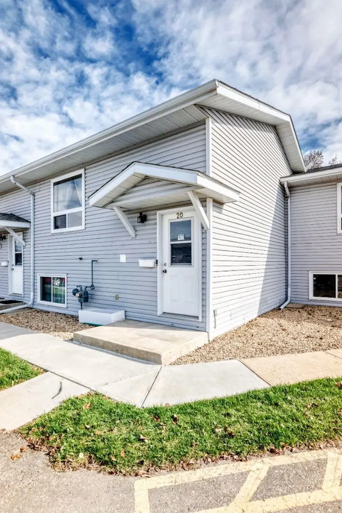 10 Fairbank Road Red Deer AB T4X 4X7