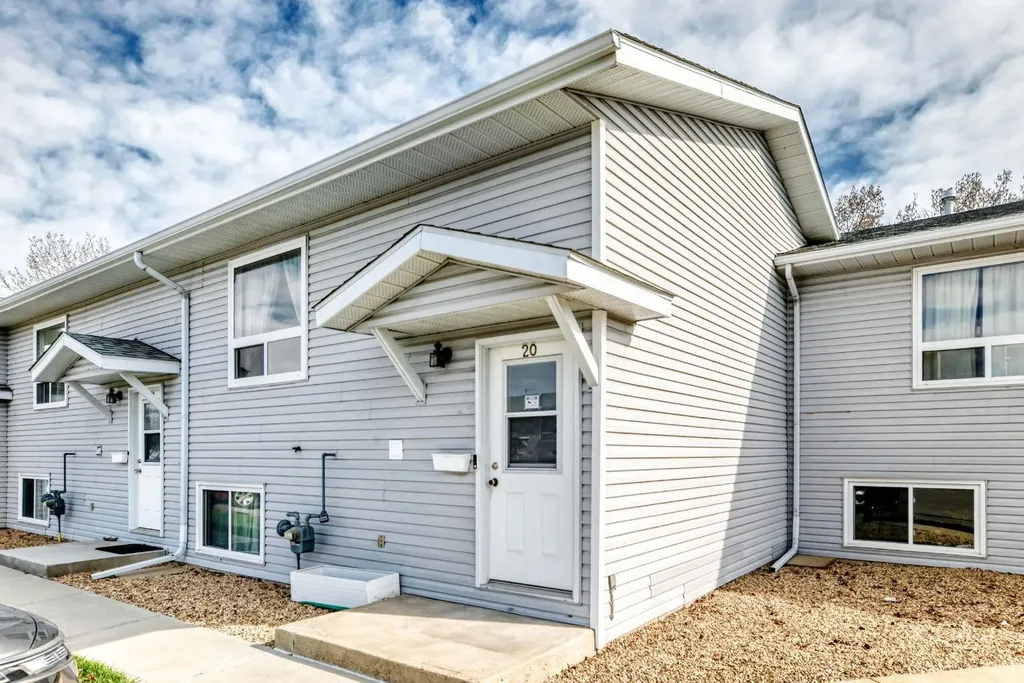 10 Fairbank Road Red Deer AB T4X 4X7
