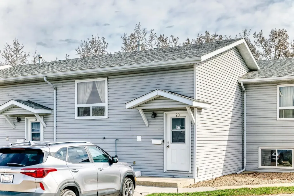 10 Fairbank Road Red Deer AB T4X 4X7