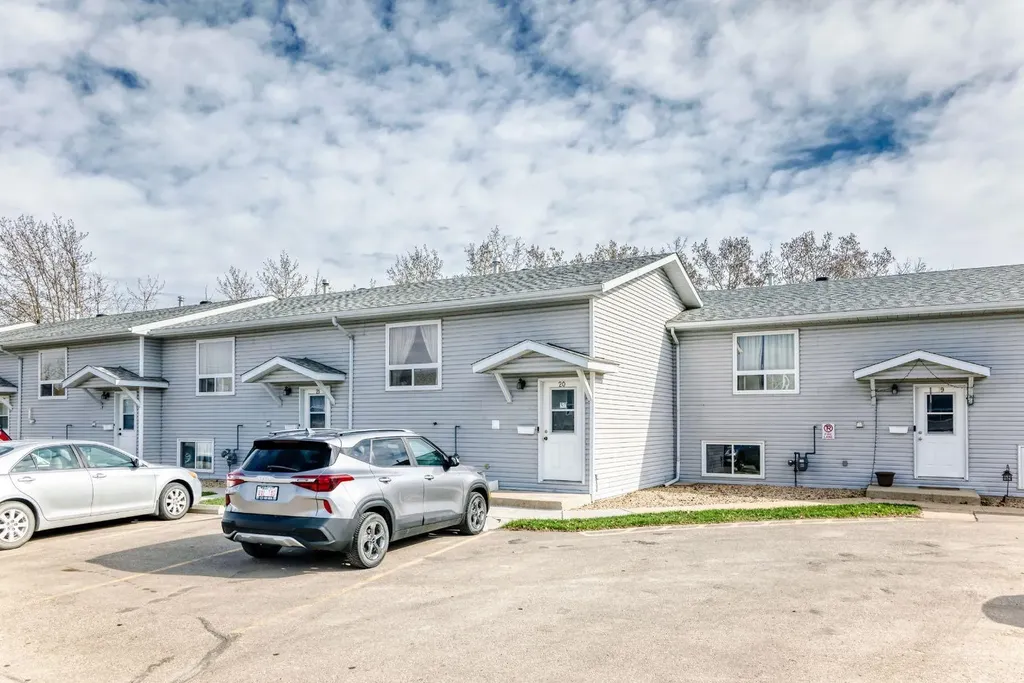 10 Fairbank Road Red Deer AB T4X 4X7