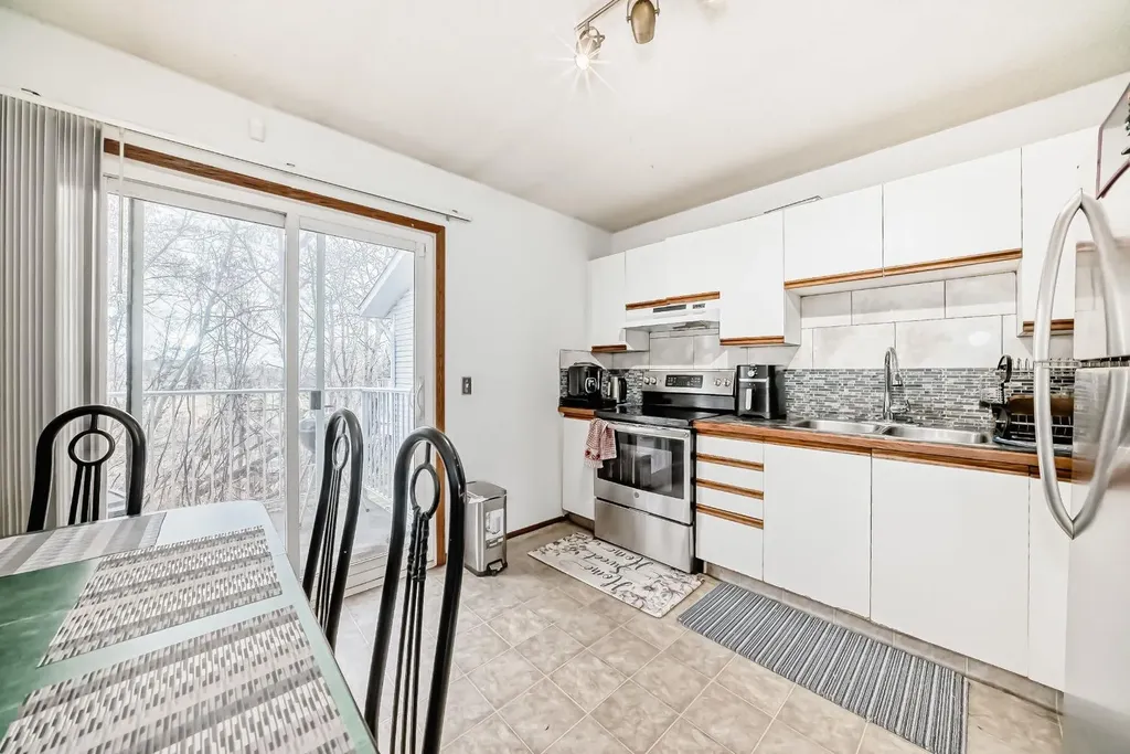 10 Fairbank Road Red Deer AB T4X 4X7