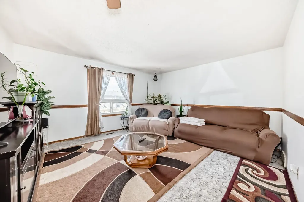 10 Fairbank Road Red Deer AB T4X 4X7