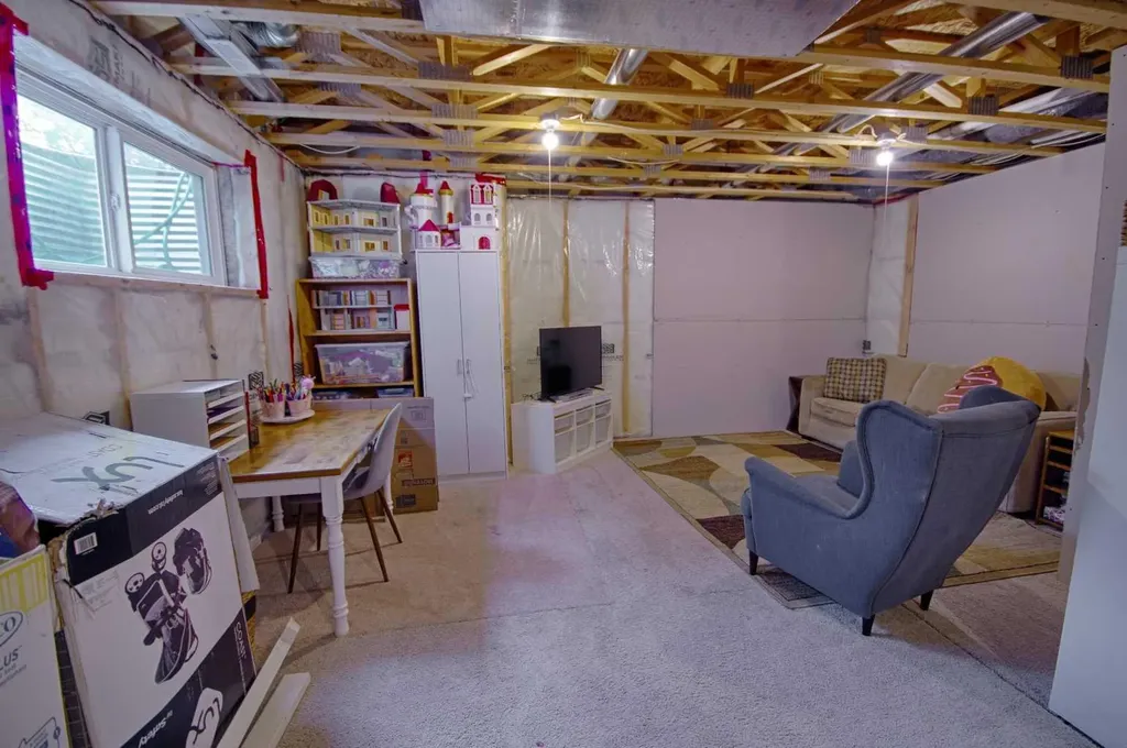 847 Silkstone Close W Lethbridge AB T1J 5K1