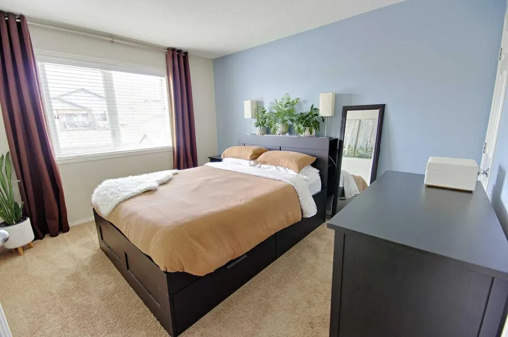 847 Silkstone Close W Lethbridge AB T1J 5K1