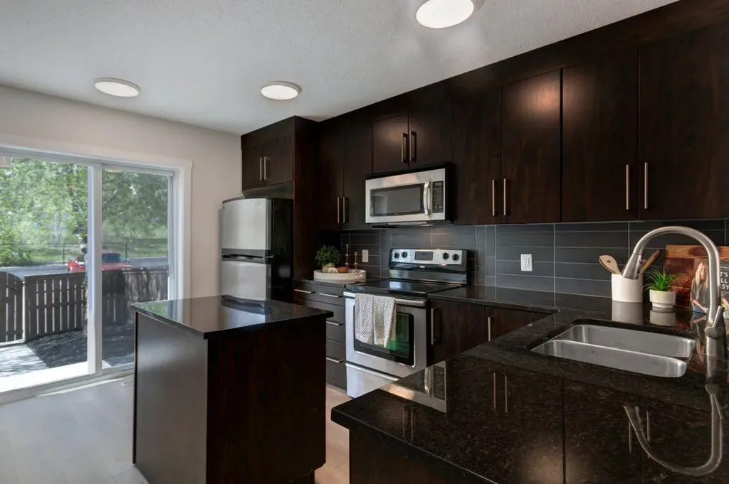95 Aspen Hills Drive SW Calgary AB T3H 0P8