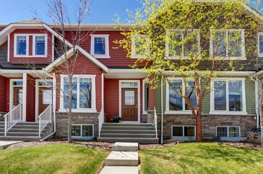 95 Aspen Hills Drive SW Calgary AB T3H 0P8