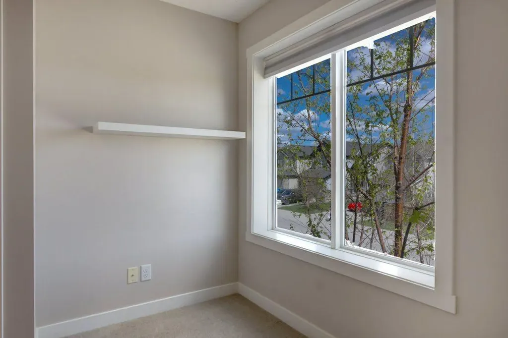 95 Aspen Hills Drive SW Calgary AB T3H 0P8